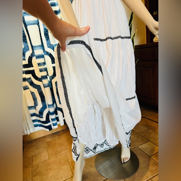 Stradivarius White/Navy Smocked Tiered Maxi Dress Size Large - Picture 5 of 9